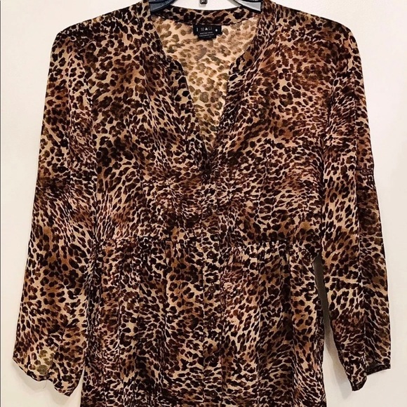 Rue21 Tops - Women’s Leopard Print Shirt